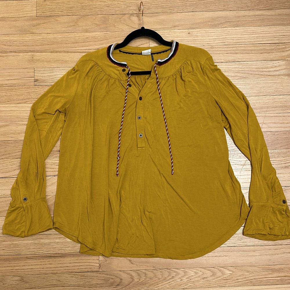 Anthropologie Akemi + Kin women's long sleeve blouse M